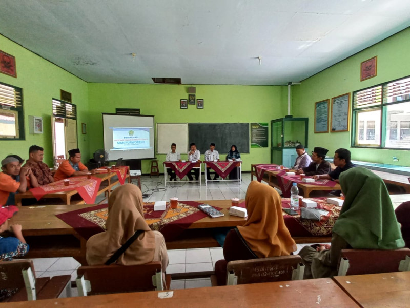 14 Pedagang di Kantin Ikut Sosialisasi Sertifikasi Halal
