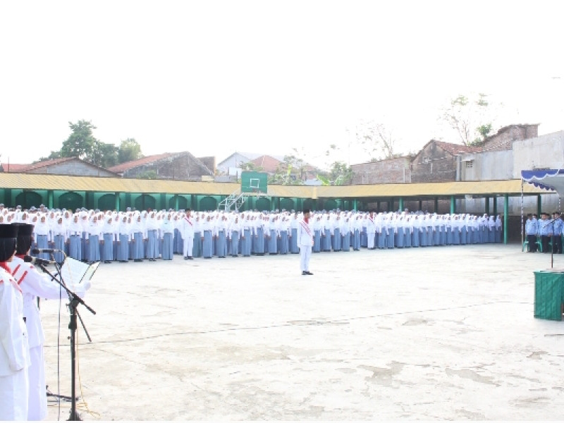 MAN Purworejo Peringati HUT ke 74 RI di Madrasah