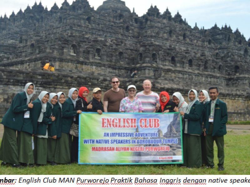 English Club  MAN Purworejo, Ajak Siswa Praktik Langsung di Candi Borobudur