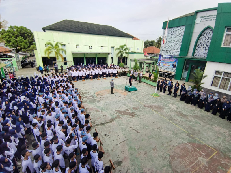 Akhiri Semester Ganjil 2025/2026, MAN Purworejo Buka Class Meeting dengan Apel Akbar