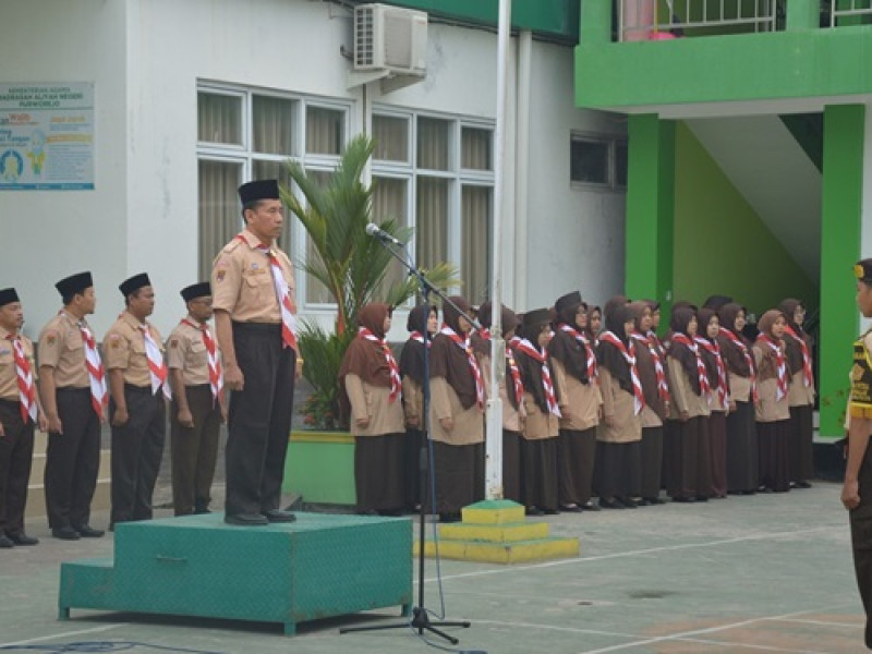 MAN Purworejo Gelar Penerimaan Tamu Ambalan dan Kemah Alih Golongan