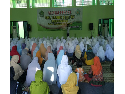 Sosialisasi UAMBN dan Istighozah Kelas XII