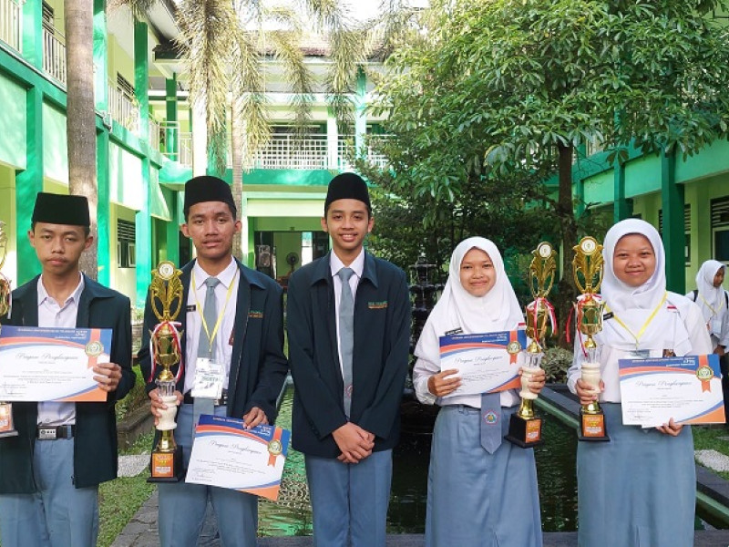 MAN Purworejo Borong 5 Juara Pertama MTQ Pelajar dan STQ 2022