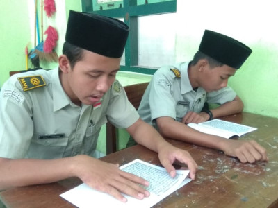 TADARUS RUTIN PAGI HARI 