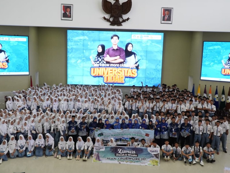 Sapa Masa Depan, Siswa Kelas XI MAN Purworejo Awali Field Study dengan Kunjungan ke Universitas Tidar